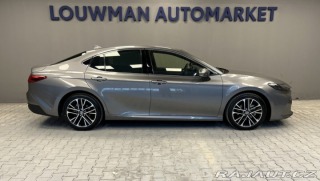Toyota Camry EXECUTIVE 2025