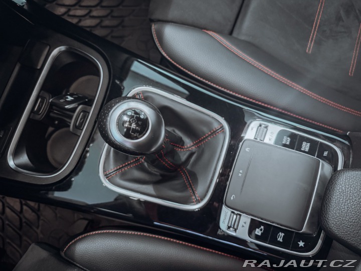 Mercedes-Benz CLA 200 2019