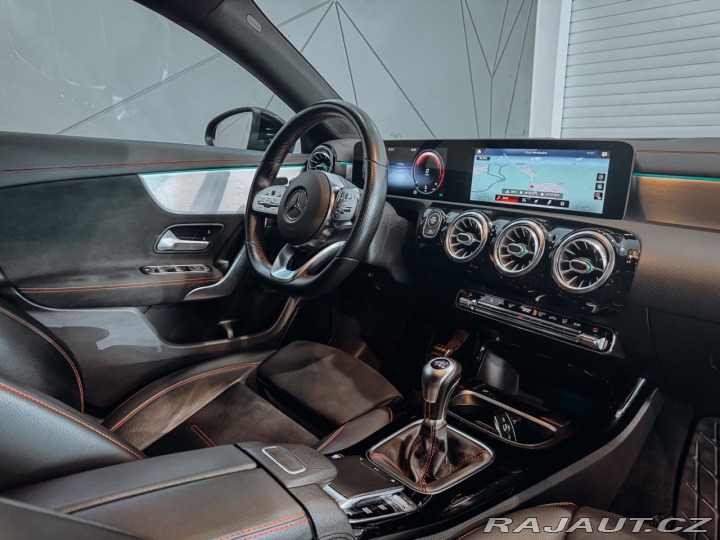 Mercedes-Benz CLA 200 2019