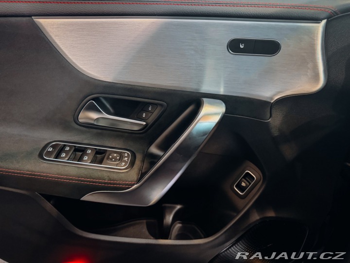 Mercedes-Benz CLA 200 2019