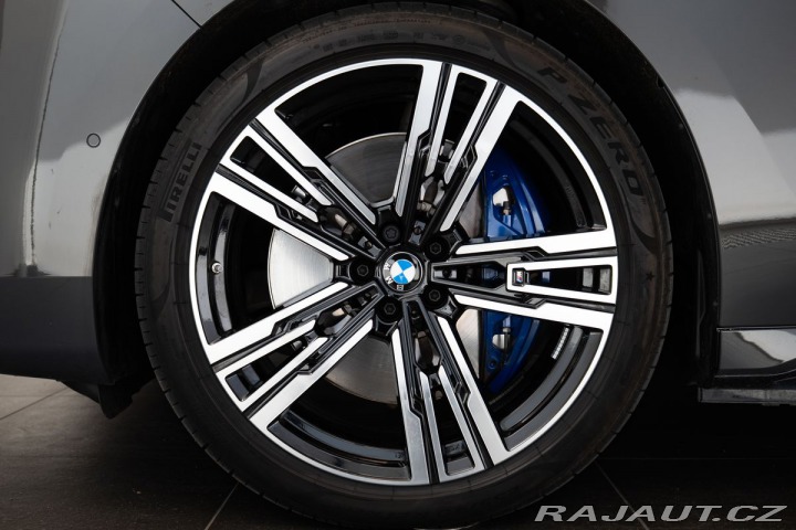 BMW Ostatní modely M70 xDrive Bower&Wilk 2023
