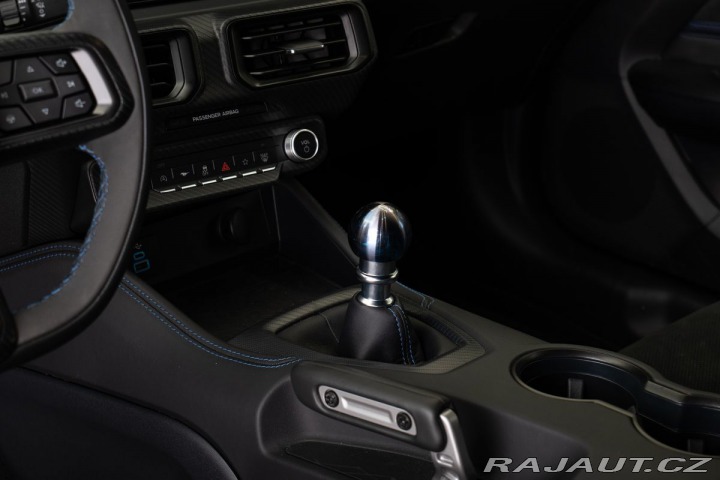 Ford Mustang Dark Horse 2025