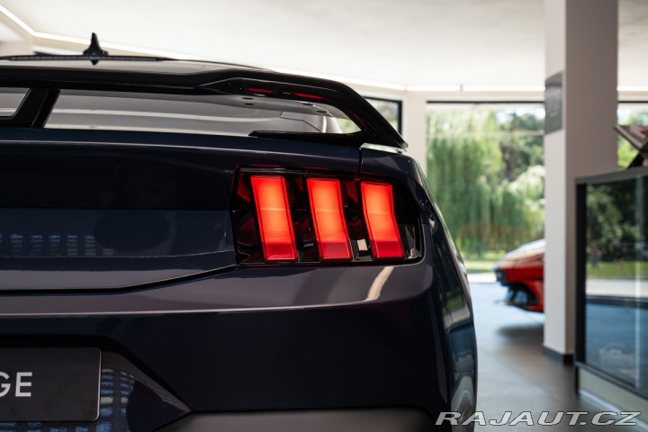 Ford Mustang Dark Horse 2025