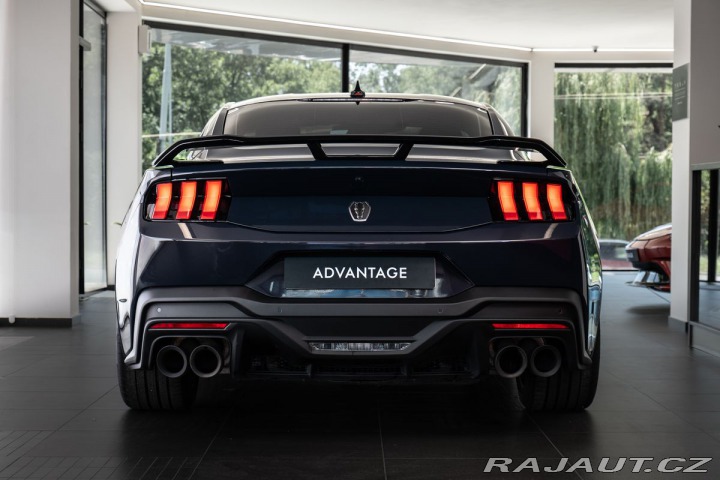 Ford Mustang Dark Horse 2025