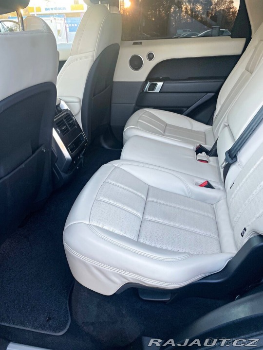 Land Rover Range Rover 3,0 D300 HSE (221 kW), 2021