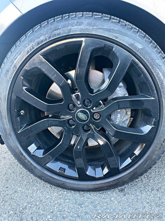 Land Rover Range Rover 3,0 D300 HSE (221 kW), 2021