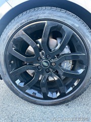 Land Rover Range Rover 3,0 D300 HSE (221 kW), 2021