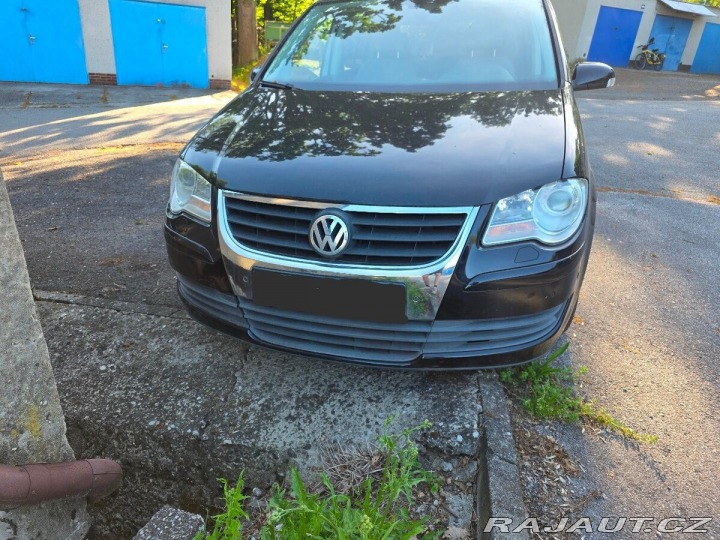 Volkswagen Touran 1,4   Lidový vůz 2007