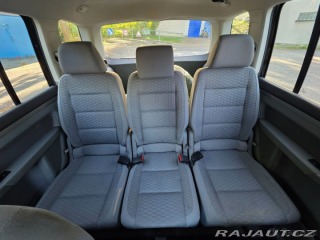 Volkswagen Touran 1,4 Lidový vůz 2007