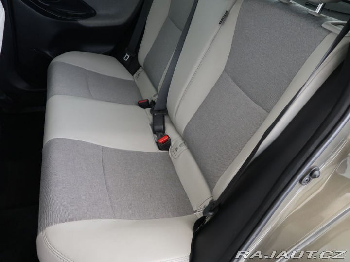 Toyota Yaris 1.5Hybrid,CZ,SelectionEle 2021