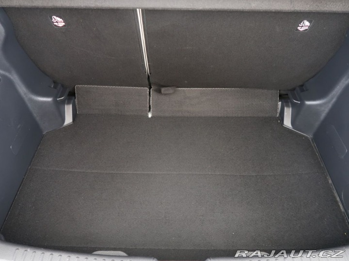 Toyota Yaris 1.5Hybrid,CZ,SelectionEle 2021