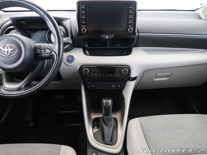 Toyota Yaris 1.5Hybrid,CZ,SelectionEle 2021