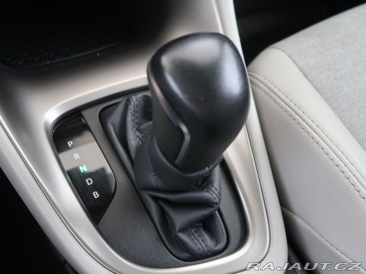 Toyota Yaris 1.5Hybrid,CZ,SelectionEle 2021