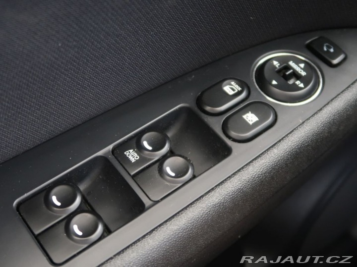 Hyundai i30 1.6MPI,AT,92kW,CZ,Comfort 2011