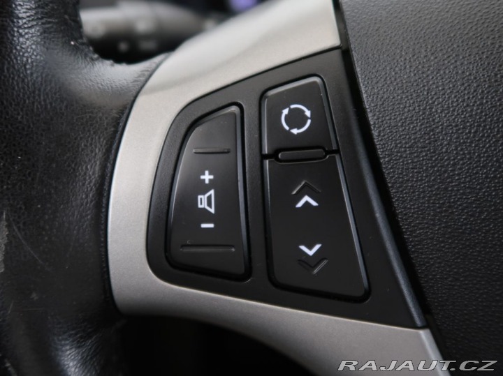 Hyundai i30 1.6MPI,AT,92kW,CZ,Comfort 2011