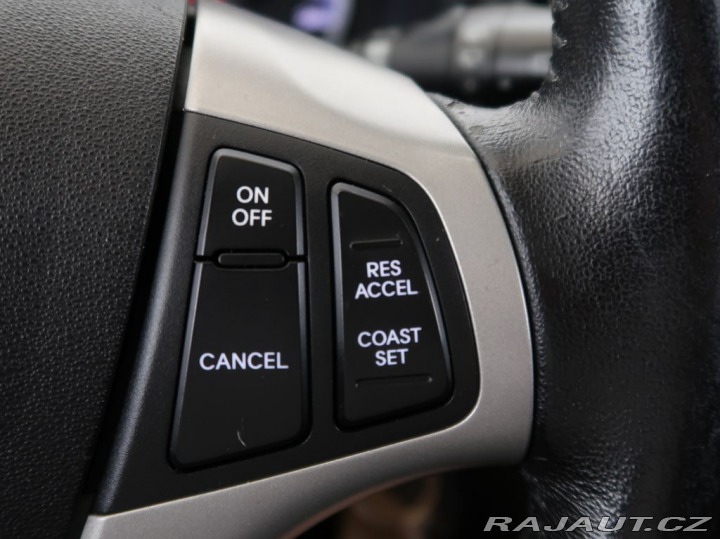 Hyundai i30 1.6MPI,AT,92kW,CZ,Comfort 2011
