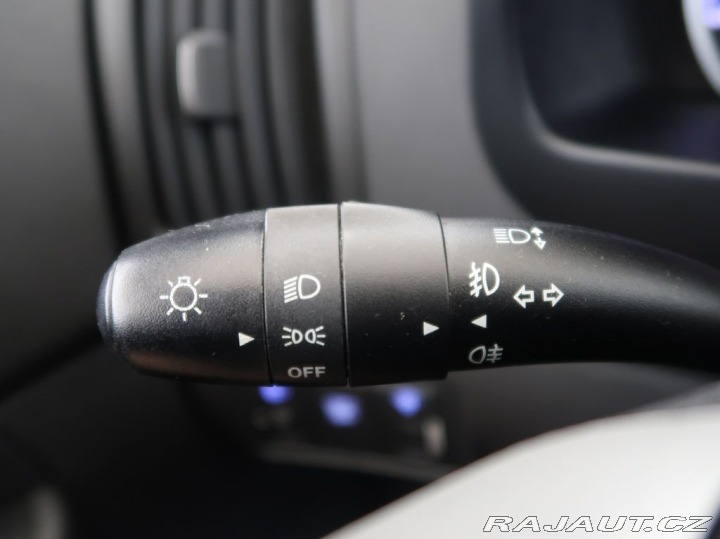 Hyundai i30 1.6MPI,AT,92kW,CZ,Comfort 2011