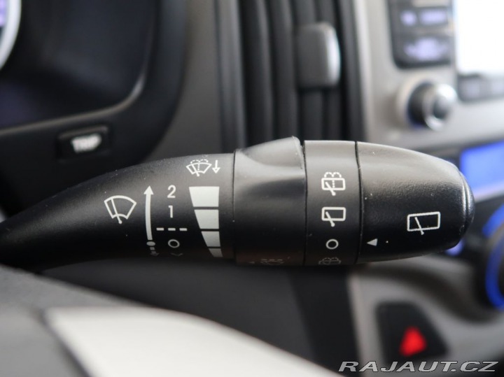 Hyundai i30 1.6MPI,AT,92kW,CZ,Comfort 2011