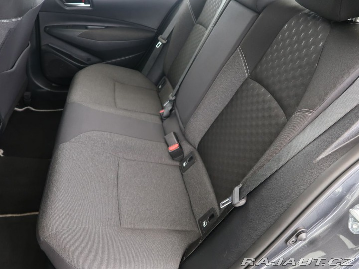 Toyota Corolla 1.8,Hybrid,Comfort,CZ,1Ma 2025