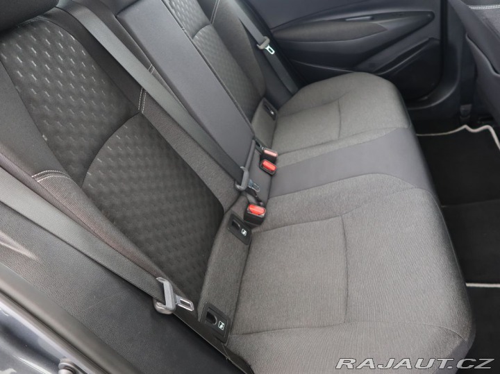 Toyota Corolla 1.8,Hybrid,Comfort,CZ,1Ma 2025
