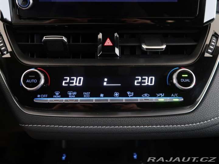 Toyota Corolla 1.8,Hybrid,TechStyle,CZ,1 2022