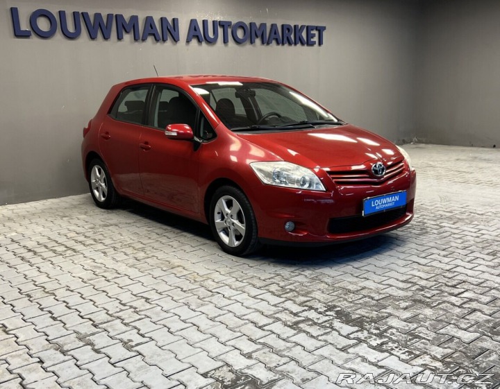 Toyota Auris 1,6 VVTi Luna 2011