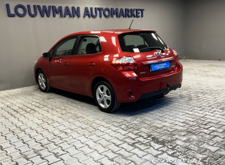 Toyota Auris 1,6 VVTi Luna 2011
