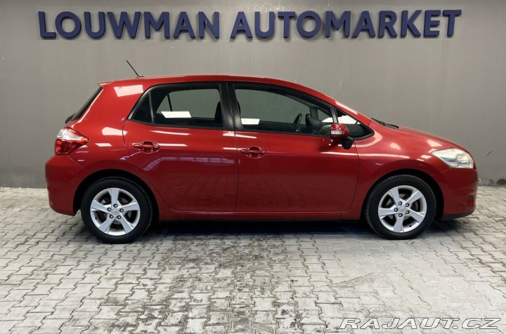 Toyota Auris 1,6 VVTi Luna 2011
