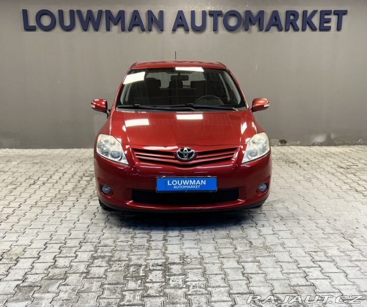 Toyota Auris 1,6 VVTi Luna 2011