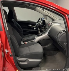 Toyota Auris 1,6 VVTi Luna 2011