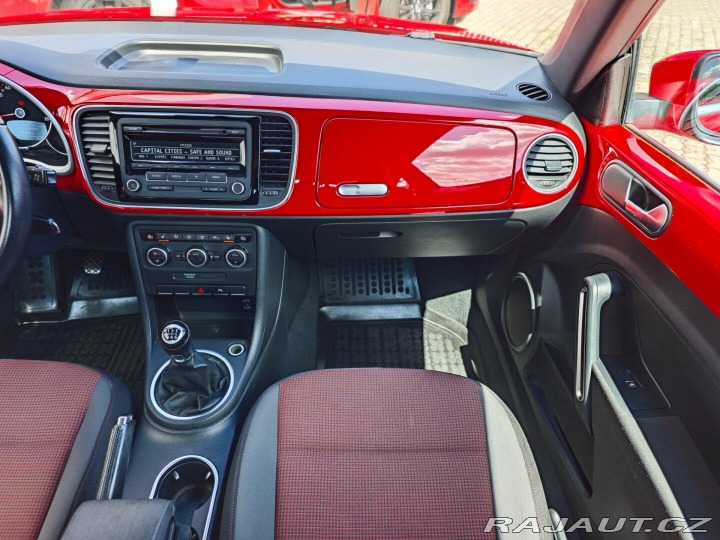 Volkswagen Beetle 1.2 TSI Design ČR 94.300k 2012