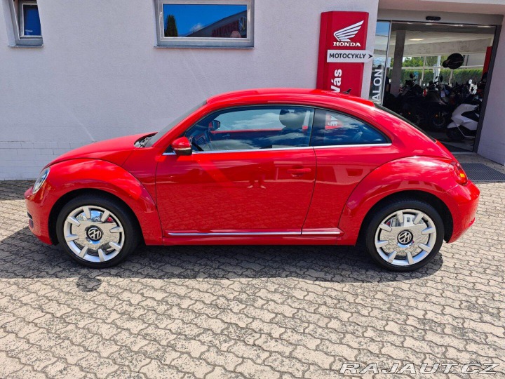 Volkswagen Beetle 1.2 TSI Design ČR 94.300k 2012