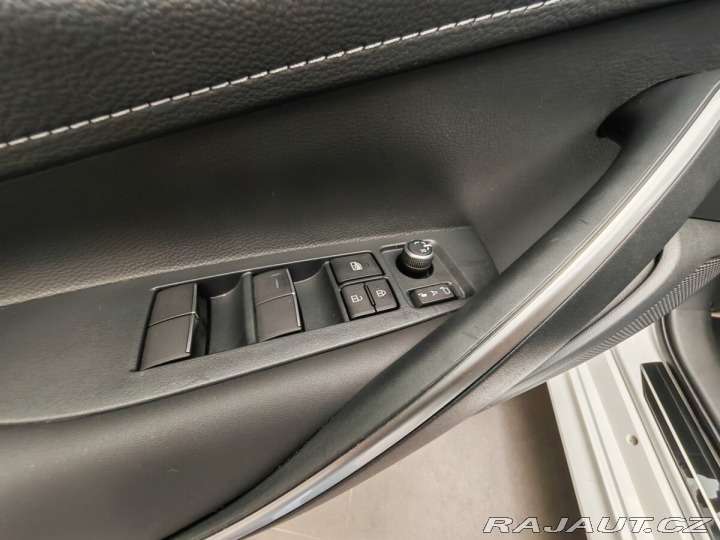 Toyota Corolla 1.8 Hybrid e-CVT Touring 2024