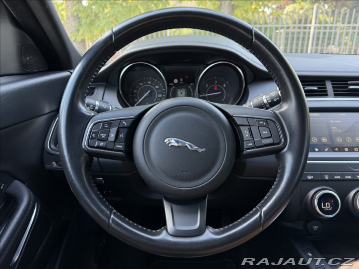Jaguar E-Pace 2.0 D180 První majitel ČR 2018