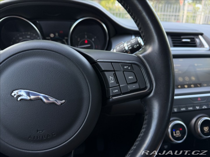 Jaguar E-Pace 2.0 D180 První majitel ČR 2018