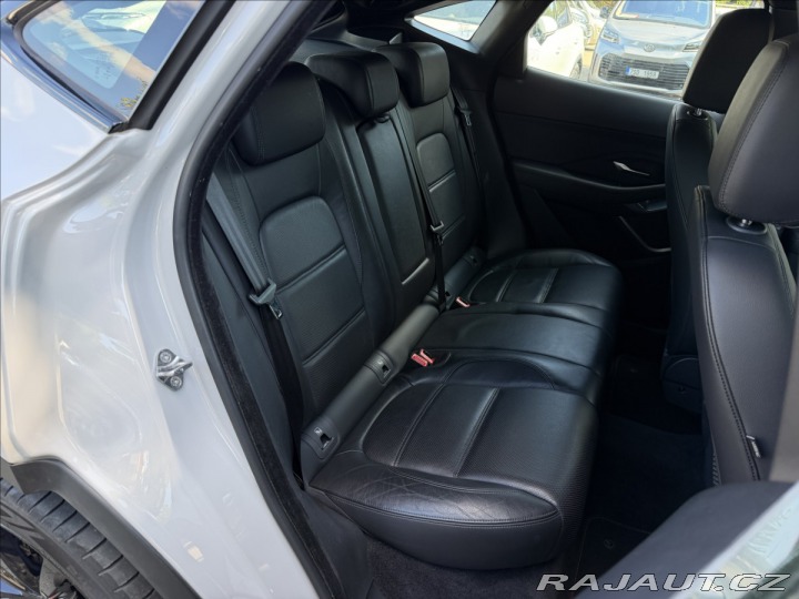 Jaguar E-Pace 2.0 D180 První majitel ČR 2018