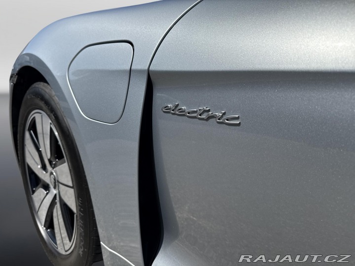 Porsche Taycan Sport Turismo 2023