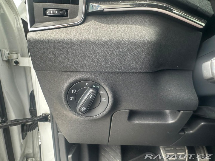 Škoda Karoq 1.6TDi, 85KW, SPORTLINE 2019