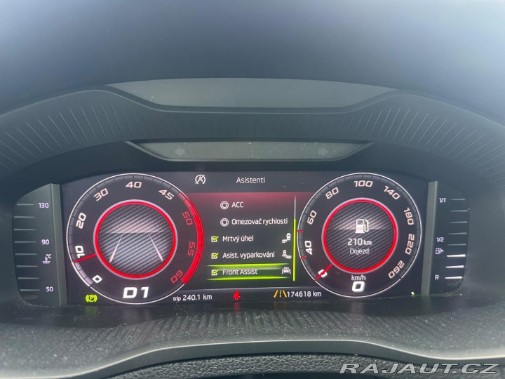 Škoda Karoq 1.6TDi, 85KW, SPORTLINE 2019