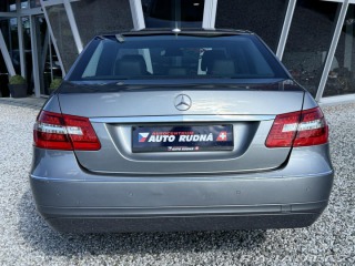 Mercedes-Benz E E 200 CDI Avantgarde REZE 2011