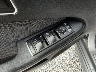 Mercedes-Benz E E 200 CDI Avantgarde REZE 2011