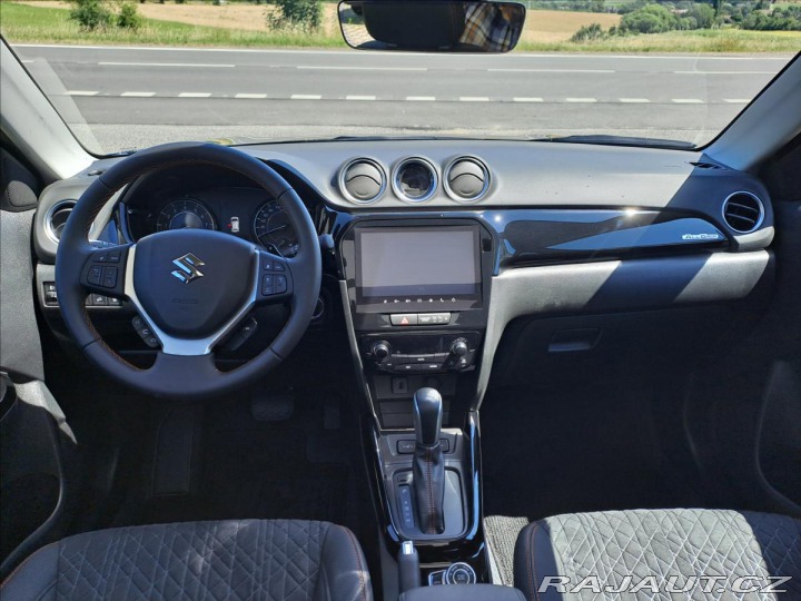 Suzuki Vitara 1,4 BoosterJet Elegance 2026