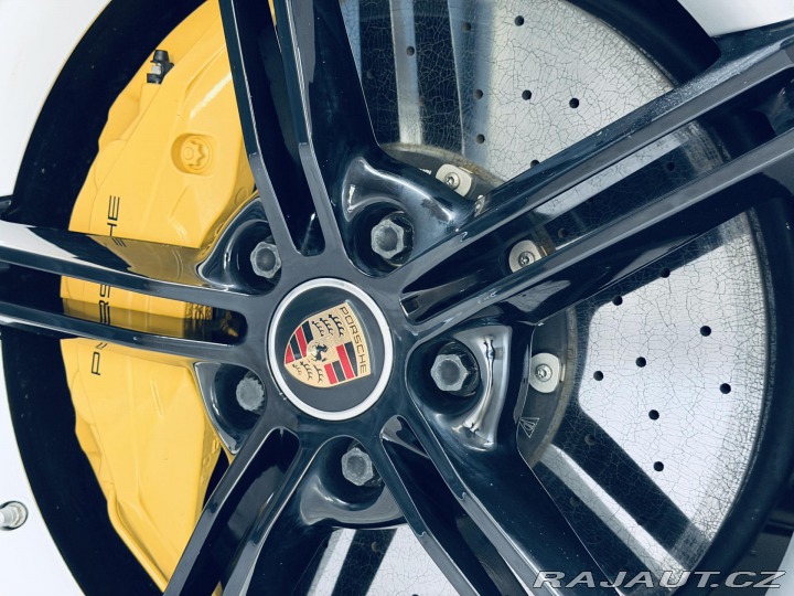 Porsche Taycan Turbo S*KERAMIKY*REZERVAC 2020