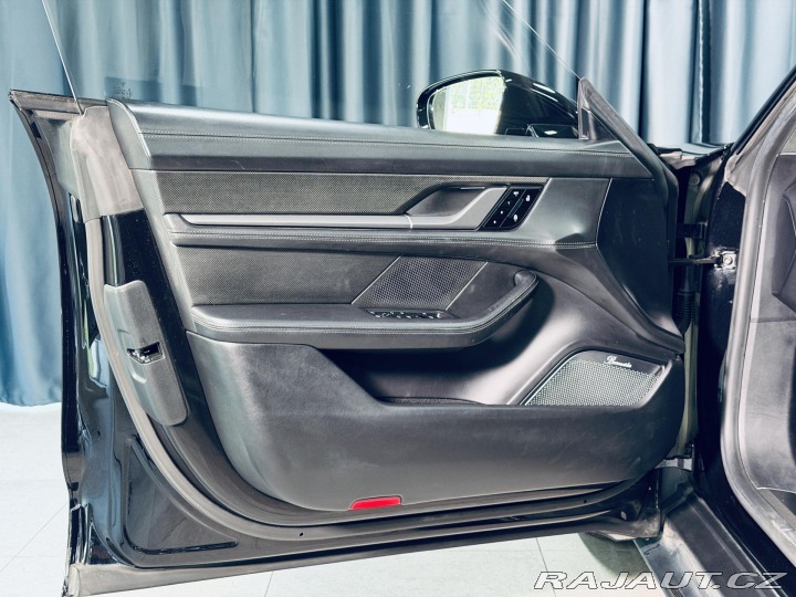Porsche Taycan Turbo S*KERAMIKY*REZERVAC 2020