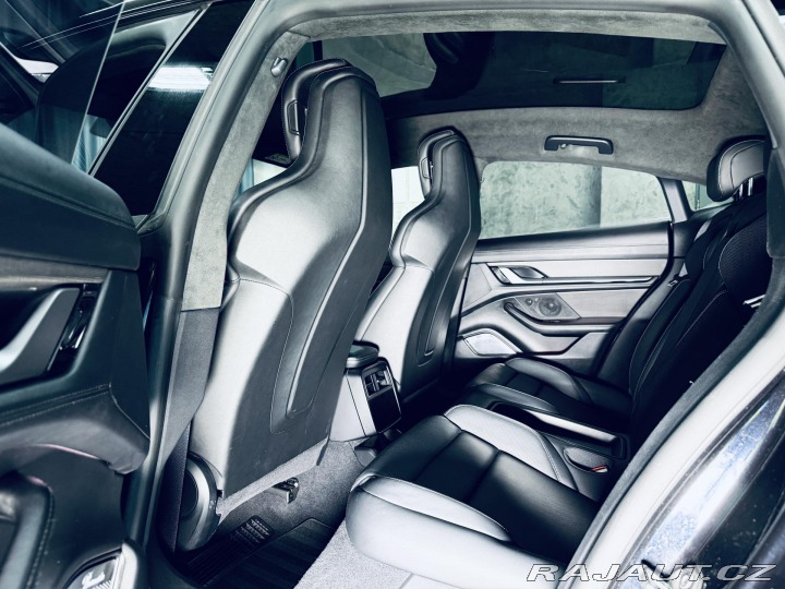 Porsche Taycan Turbo S*KERAMIKY*REZERVAC 2020