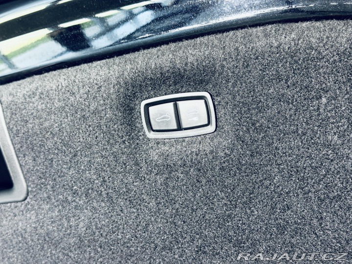 Porsche Taycan Turbo S*KERAMIKY*CARBON*B 2020