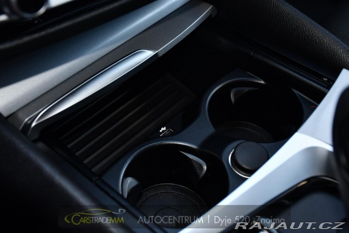 BMW 5 518d ČR 1.M CARPLAY 2019