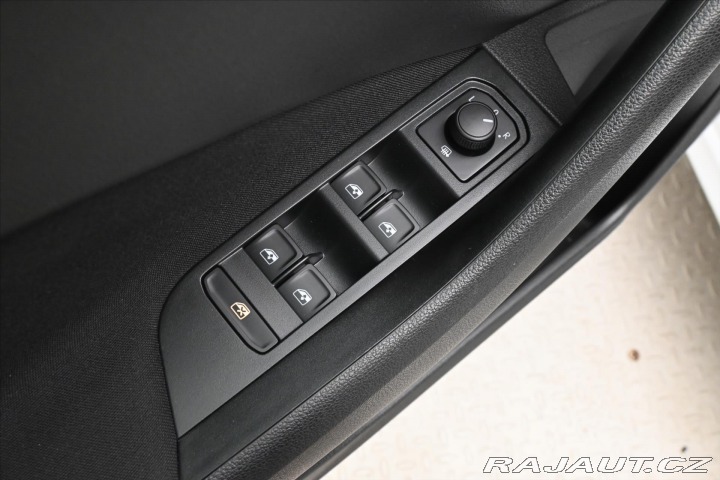 Škoda Kamiq 1,0 TSI 81 kW VIRTUAL NAV 2023
