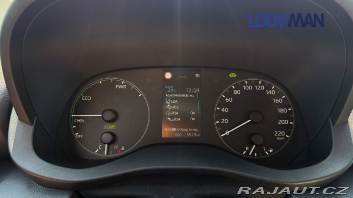 Toyota Yaris 1.5 HEV CVT COMFORT 2025