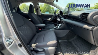 Toyota Yaris 1.5 HEV CVT COMFORT 2025